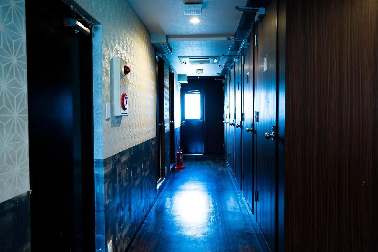 R Hostel Namba South Osaka 0*,  Japón