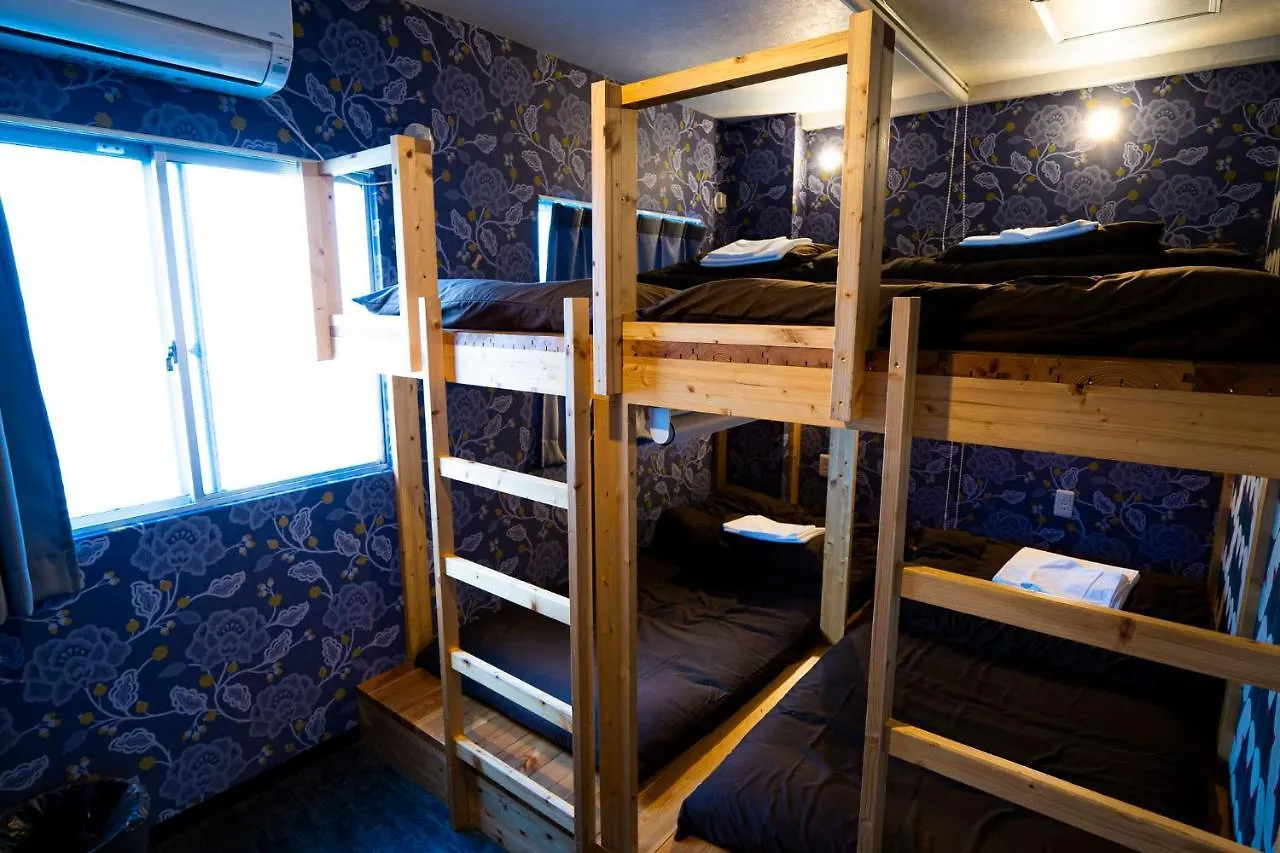 R Hostel Namba South Osaka 0*,